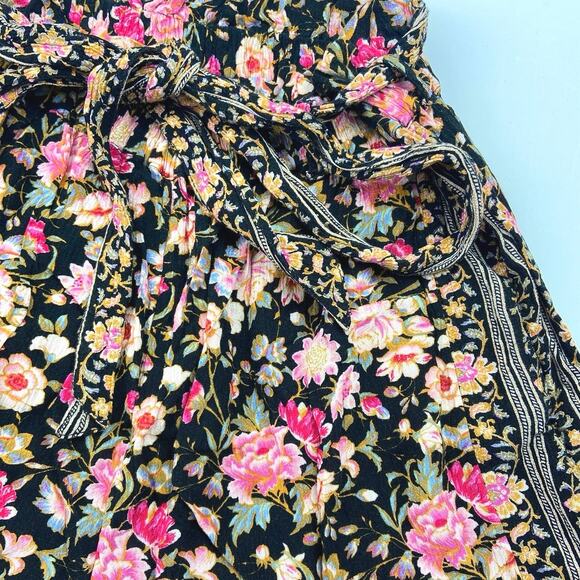 American Eagle Outfitters Multicolor Floral Print Tie Waist Paperbag Shorts Sz S - Picture 3 of 5